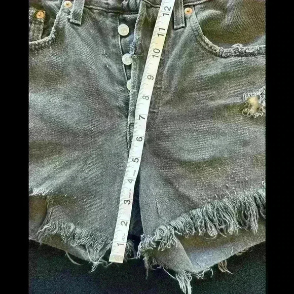 Vintage 90s Levis 501xx Womens 26 Thrashed Button Fly Cut Off Denim Shorts USA - Picture 3 of 9